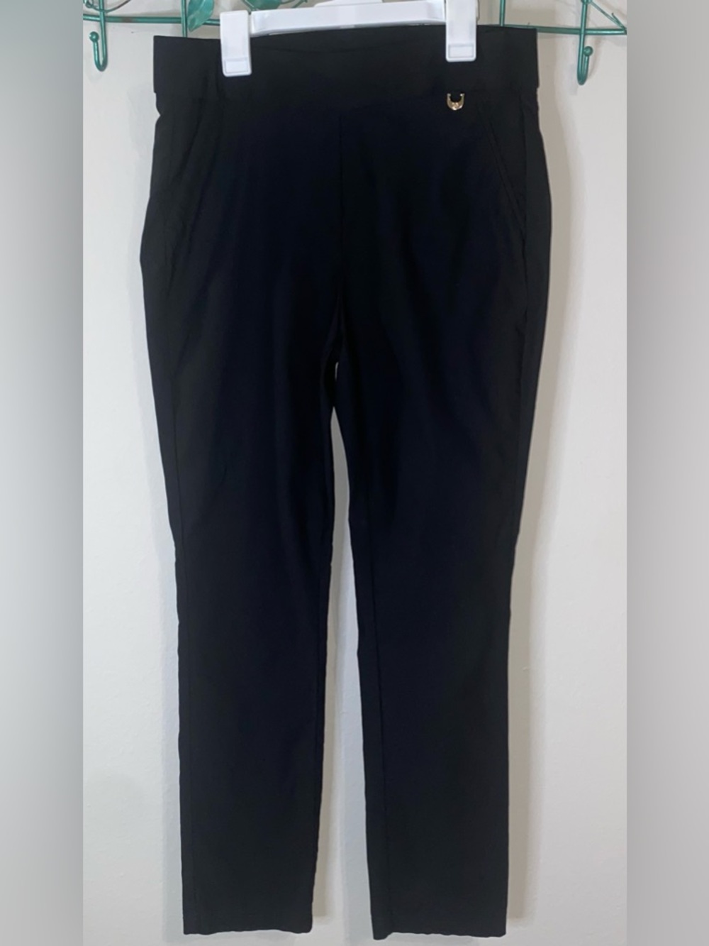 RAFAELLA BLACK SLIM FIT PANTS